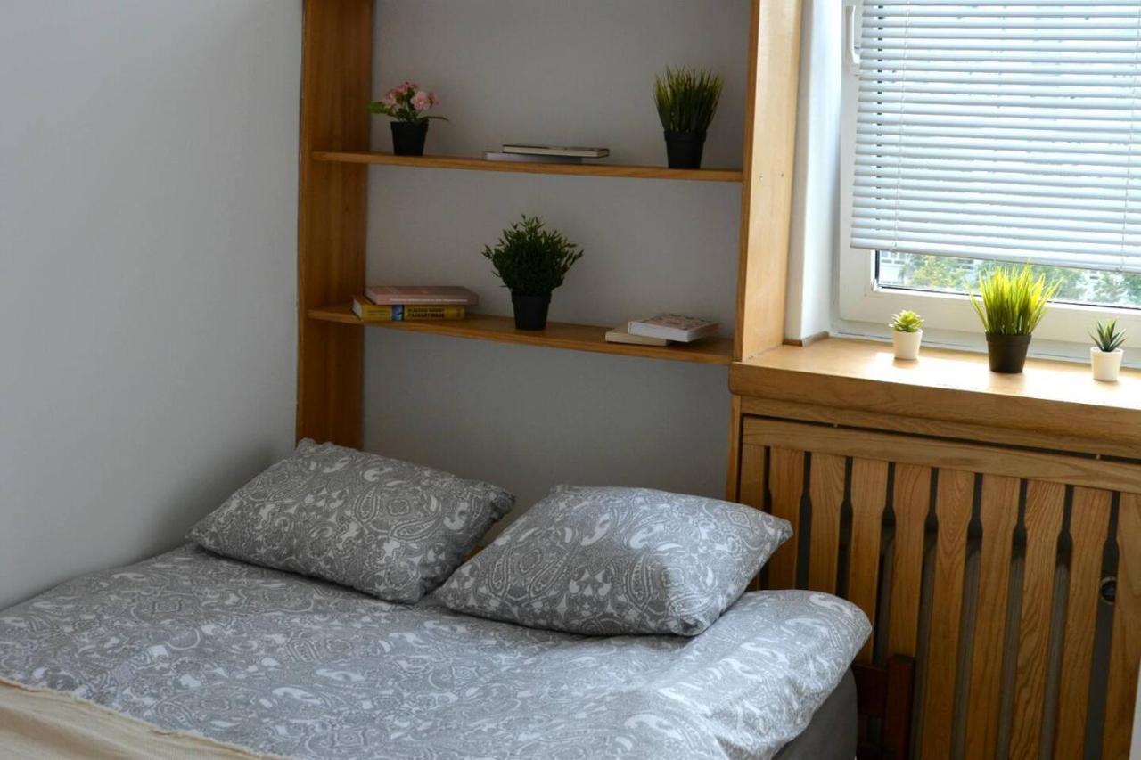 Ohmyhome - Sunny Apartment In City Center วอร์ซอ ภายนอก รูปภาพ