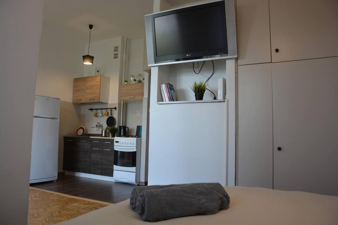 Ohmyhome - Sunny Apartment In City Center วอร์ซอ ภายนอก รูปภาพ